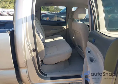 2005 Toyota Tacoma Dbl Cab Prerunner Lng Bed z USA, uszkodzony, nr VIN 5TEKU72N85Z039862